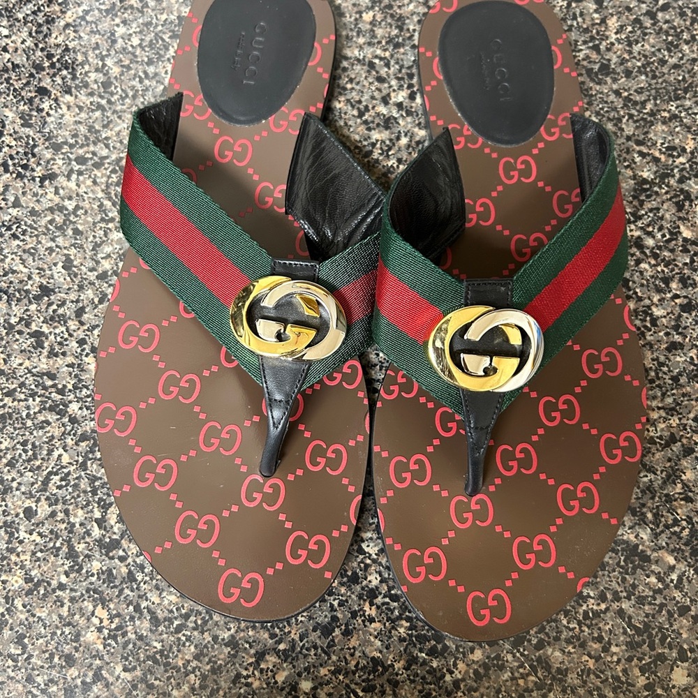 Gucci authentic sandals slights worn for sale